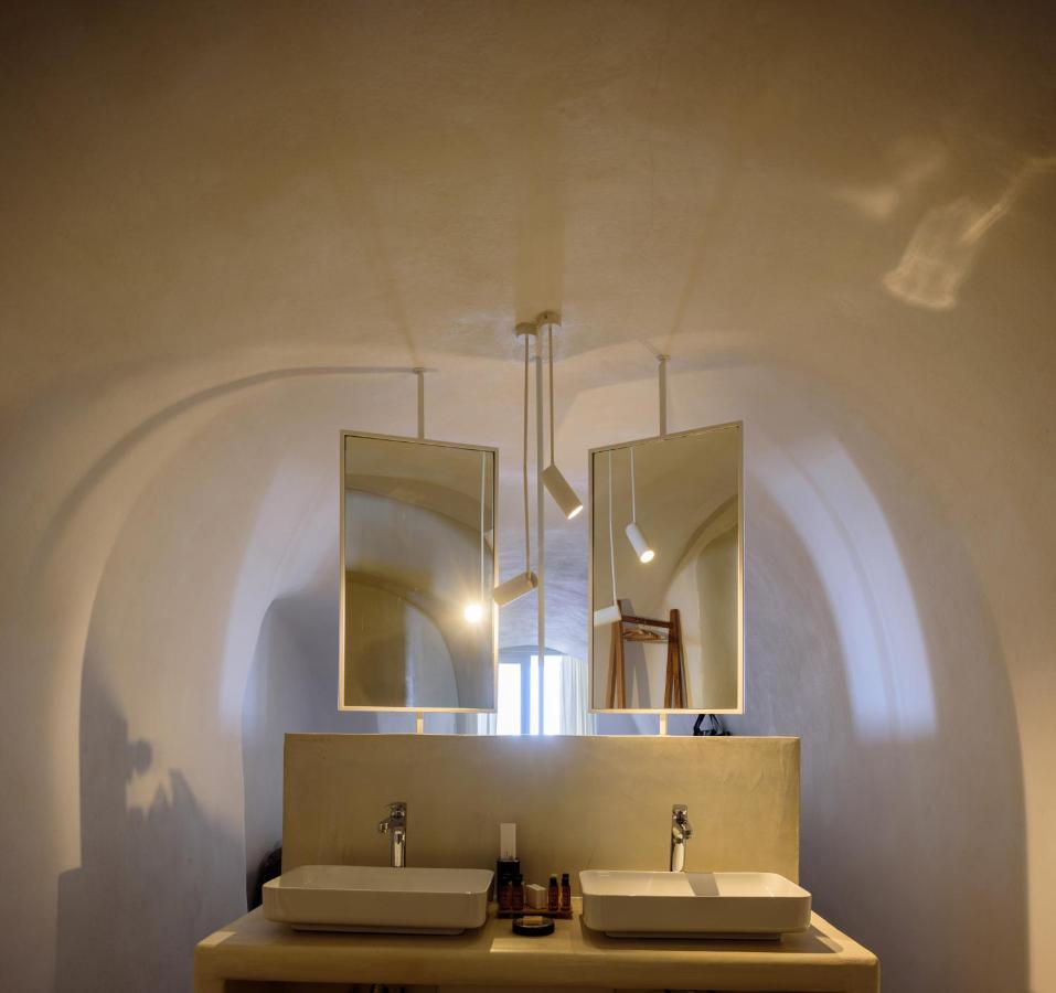 Nefeles Luxury Suites Fira  Eksteriør billede